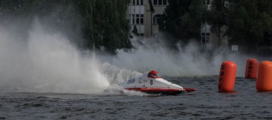 开云在线入口-“世界游泳锦标赛:2025新加坡赛场泳池掀起速度与优雅的碰撞” 第3张